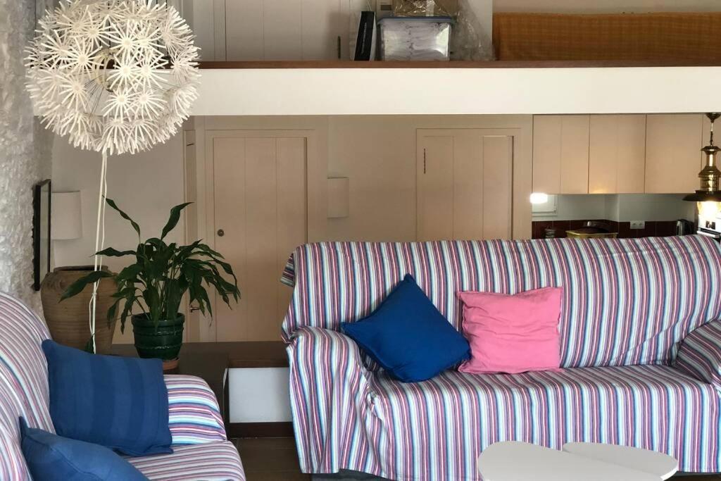 Roques - Casa En Primera Linea De Mar En Cadaqués Exteriör bild