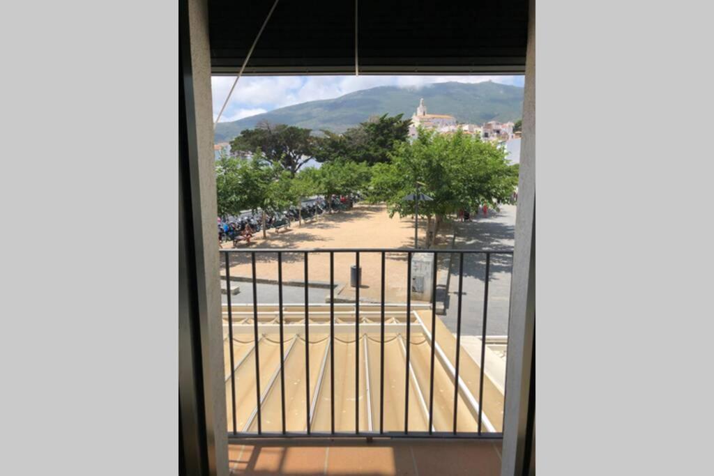 Roques - Casa En Primera Linea De Mar En Cadaqués Exteriör bild