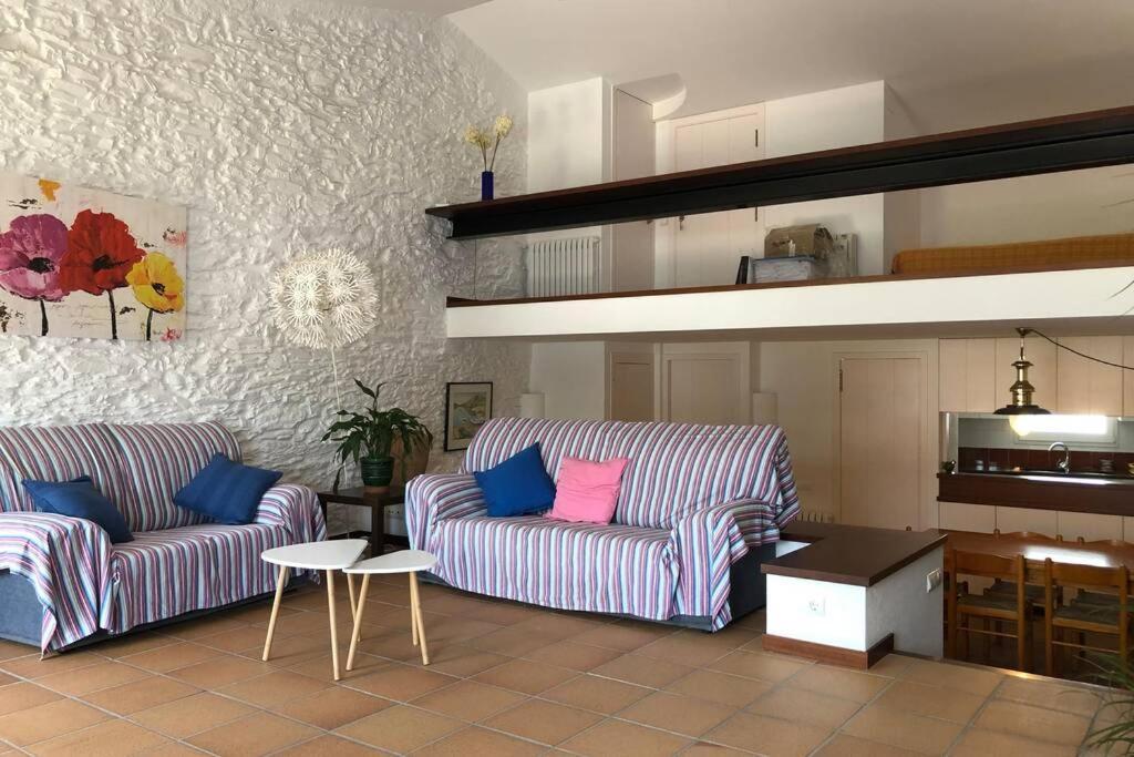 Roques - Casa En Primera Linea De Mar En Cadaqués Exteriör bild