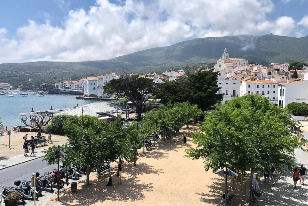 Roques - Casa En Primera Linea De Mar En Cadaqués Exteriör bild