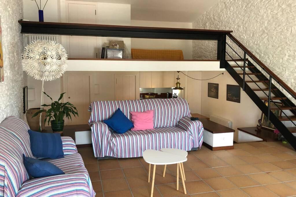 Roques - Casa En Primera Linea De Mar En Cadaqués Exteriör bild